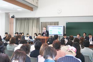 ������̗l�q