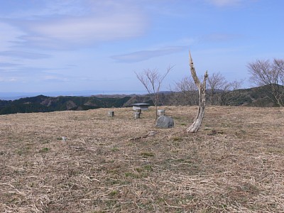 荒山砦主郭