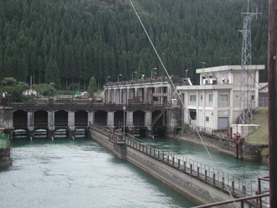 取水口と沈砂池