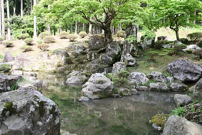 諏訪館跡庭園