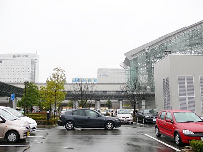 かつては金沢駅前から市内電車が発着していた