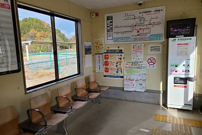 待合室に乗車駅証明書発行機