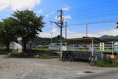 自転車置き場があります