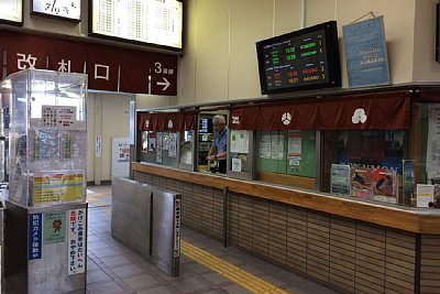 しなの鉄道改札