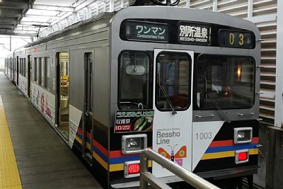 別所温泉行き電車