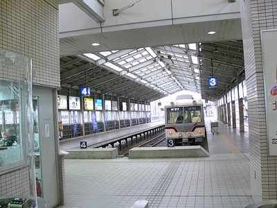 電鉄富山駅ホーム