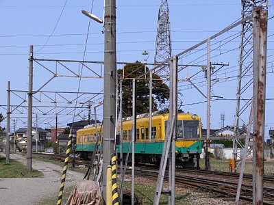 電鉄富山駅行き14760系電車