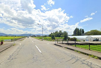 地鉄笹津駅方面を見る