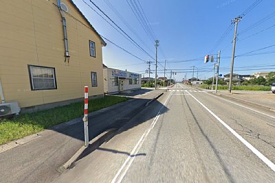 南富山駅方面を見る
