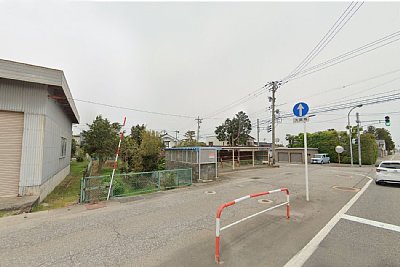 駅跡は空き地になっています