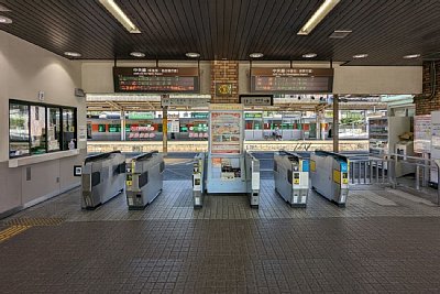 改札口