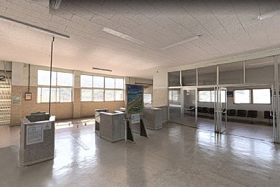 改札も使用されていません