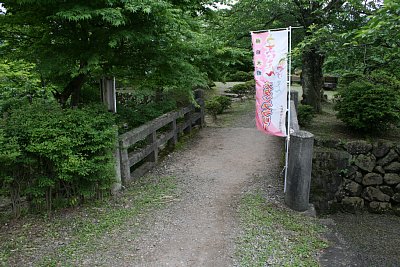 天守曲輪から本丸への橋