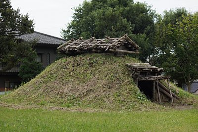 竪穴式住居
