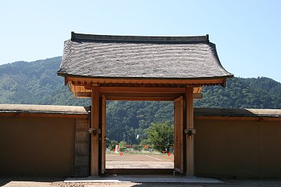 江馬氏城館跡 復元主門