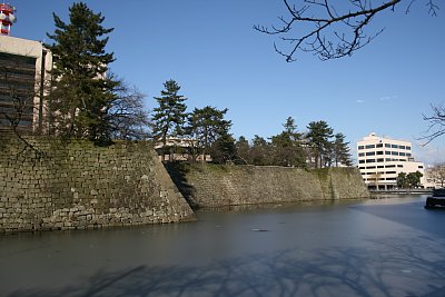福井城南側内堀