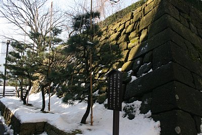 天守台へ登るのは注意が必要です