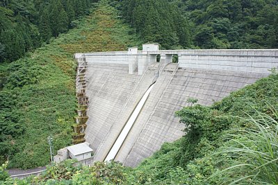 舟川ダム工事現場
