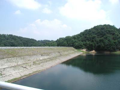 古洞ダム全景 クリックすると拡大されます