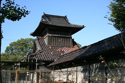 勝興寺鼓堂は国重要文化財です