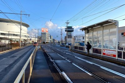 函館アリーナ前停留場ホーム