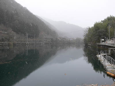 ダム湖