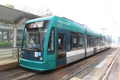 広島電鉄の新型LRT「Green mover 」5011