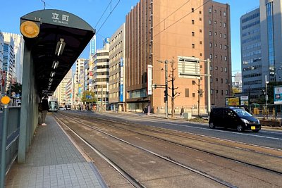 ホームに上屋があります