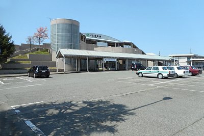 始発駅となる六日町駅