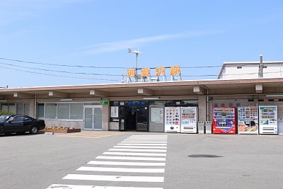 ＪＲ北陸本線西金沢駅は北陸鉄道石川線の乗換駅です