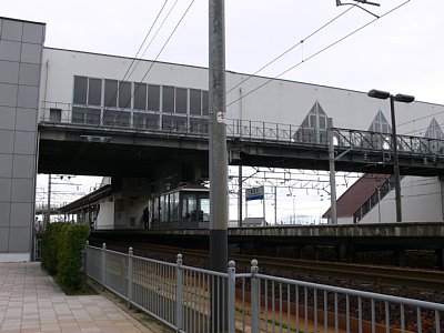 橋上駅
