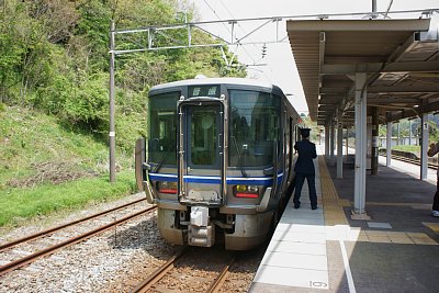 あいの風とやま鉄道の電車です