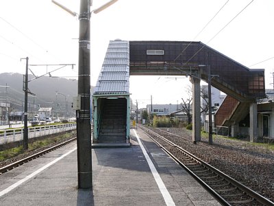 越中宮崎駅ホーム