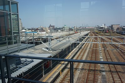 あいの風とやま鉄道ホーム