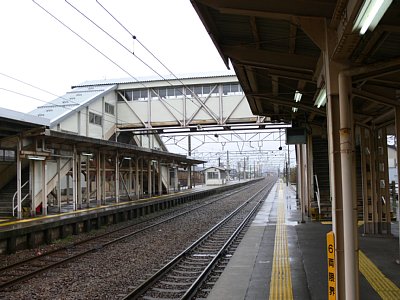 ホームは、2面3線