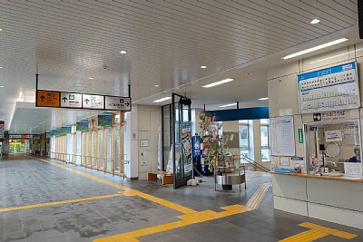 IGRいわて銀河鉄道　改札口