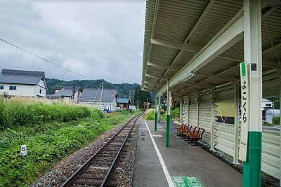 ホームにある上屋