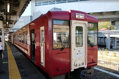 キハ110系気動車　快速「おいこっと」