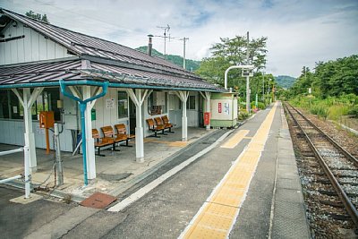 昔は貨物取り扱いもあったのですが・・・