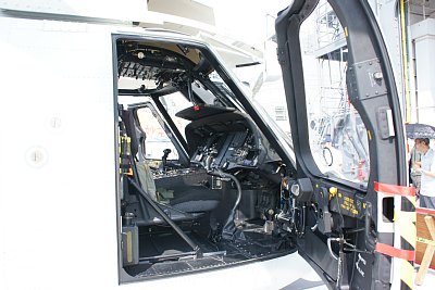 SH-60Jの操縦席