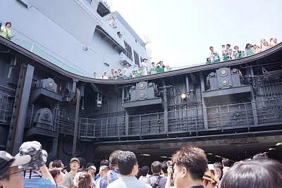 昇降機が上り始めます