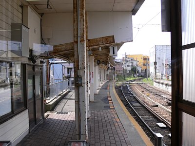 野町駅ホーム