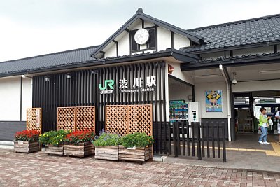 渋川駅からは吾妻線が分岐します