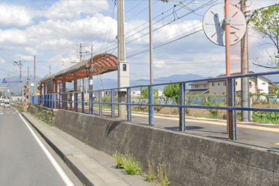 国道158号線のそばにホームがあります