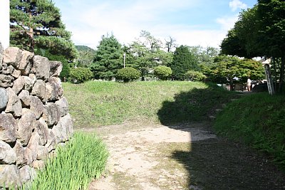 空堀の深さが伺えます