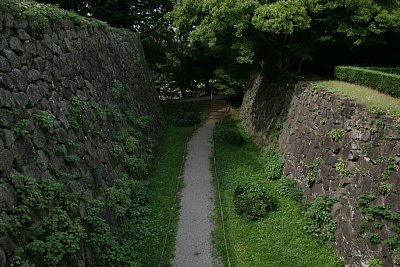 金沢城本丸と二の丸間の空堀