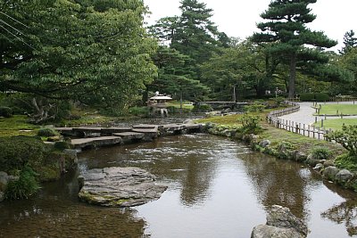 兼六園雁行橋