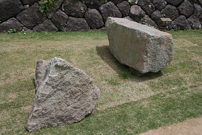 河北門下層遺構出土の石材