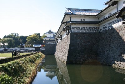 五十間長屋と二の丸内堀