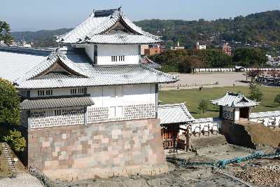 橋爪門付近の発掘調査